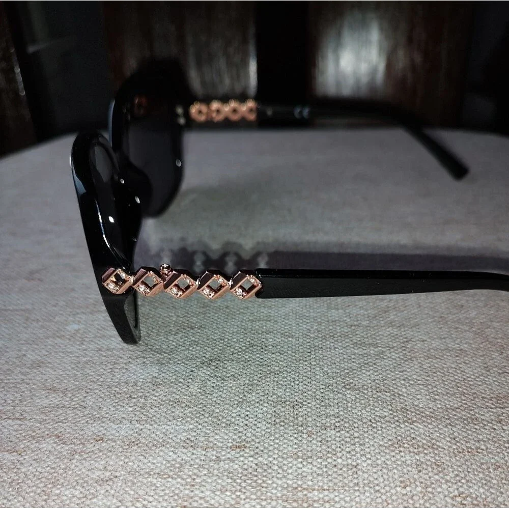 Wide Framed Black Bifocal Sunglasses 2.5 Magnification